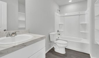 135 Sienna Dr, Alvord, TX 76225