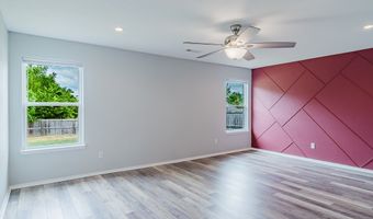 714 Green World St, Bentonville, AR 72712