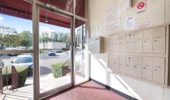 5204 NEWTON St #304, Bladensburg, MD 20710