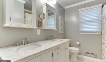7301 MASONVILLE Ct, Annandale, VA 22003