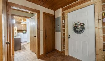 180 Lynn Ln, Big Sandy, TN 38221