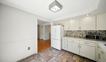 30 Lakeshore Dr, Alloway, NJ 07422
