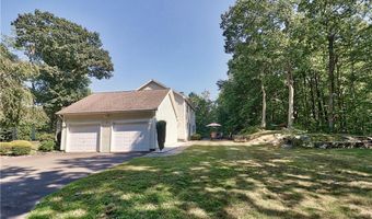 3 Country Farm Rd, Oxford, CT 06478