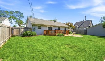 1917 E GLENDALE Ave, Appleton, WI 54911