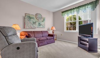 35 Lakeland Dr, Barnegat, NJ 08005