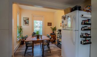 36 Larkin St, Bangor, ME 04401