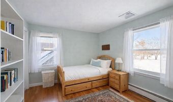 400 Third Beach Rd, Middletown, RI 02842