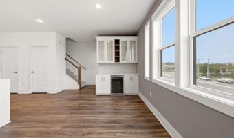 44824 TIVERTON Sq, Ashburn, VA 20147