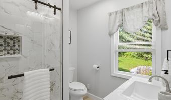 16 Deepwood Dr, Cheshire, CT 06410