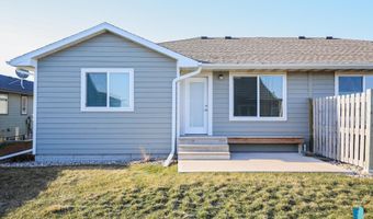 2722 E Sunburst Dr, Brandon, SD 57005