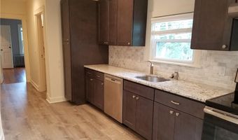 49 Merton Rd 2, Newport, RI 02840