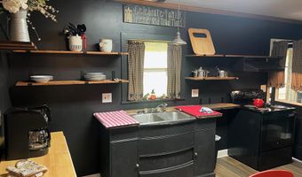 120 Wickham St, Alderson, WV 24910