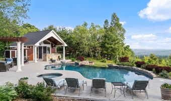 3 Baldwin Ln, Bedford, NH 03110