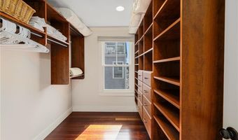 44 Tuckerman Ave, Middletown, RI 02842