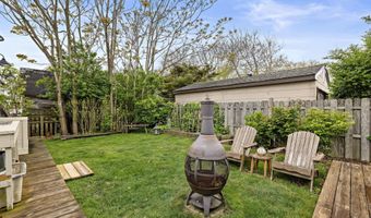 210 N BEACH Ave, Beach Haven, NJ 08008