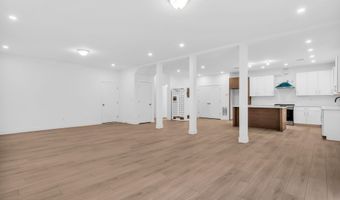 393 Southern Blvd, Bayville, NJ 08721