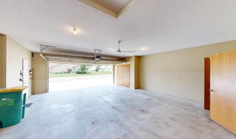 1802 Crystal Dr, Albert Lea, MN 56007