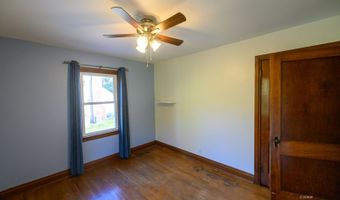 43 Pomeroy Rd, Athens, OH 45701