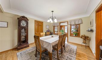 302 W Douglas St, Arlington, MN 55307