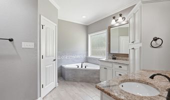 10684 Hinds Rd, Benton, AR 72019