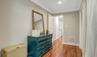 5919 KELLEY Ct, Alexandria, VA 22312