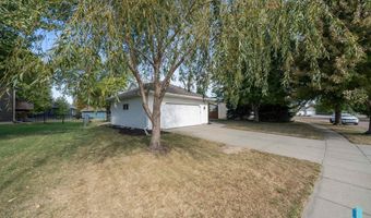 1000 E Maywood St, Brandon, SD 57005