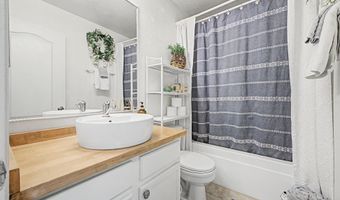 2370 E PEACH TREE Dr, Chandler, AZ 85249