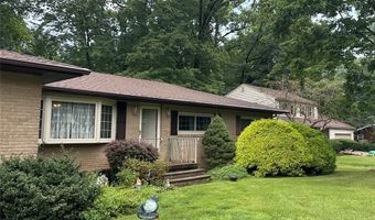 477 Catalina Dr, Akron, OH 44319