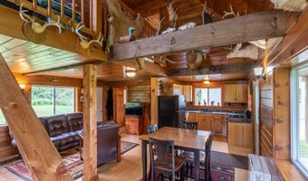 241 S Albany Rd, Albany, VT 05820