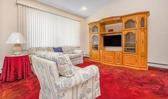 130 Francesca Way, Amityville, NY 11701