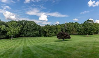 370 Northrop St, Bridgewater, CT 06752