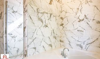 372 Foxboro Dr, Avon, IN 46123