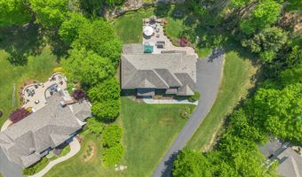 16 Sweetheart Mountain Rd, Canton, CT 06019