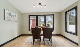 1325 N ONEIDA St, Appleton, WI 54911