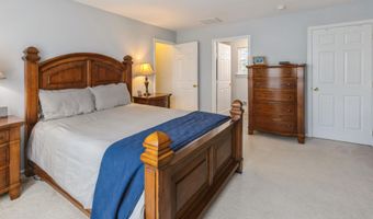 94 Georgetown Blvd, Barnegat, NJ 08005