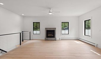 41 Champ Ln, Bolton, VT 05676
