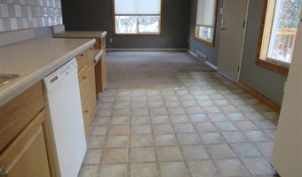 520 Circle Dr E, Cody, WY 82414