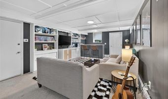 44 Cliff Ave, Cranston, RI 02920