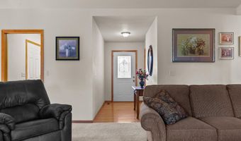 W5862 GERANIUM Drive, Appleton, WI 54915