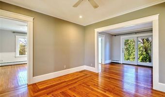 18 Orchard Ave, Barrington, RI 02806