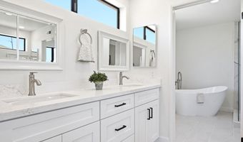 27833 Via Amistosa, Agoura Hills, CA 91301