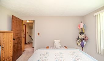 6142 Fairview Rd, Austintown, OH 44515