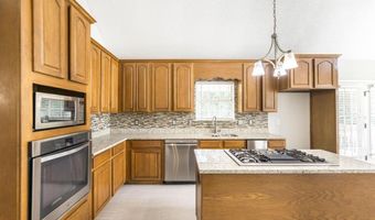 355 Old Oak, Macon, GA 31216