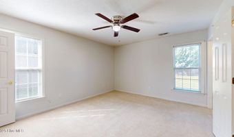 3786 Dover Dr, Ayden, NC 28513