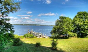 457 POPPASQUASH Rd, Bristol, RI 02809