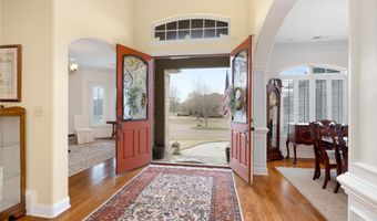 104 LOCHMEADE Dr, Atoka, TN 38004