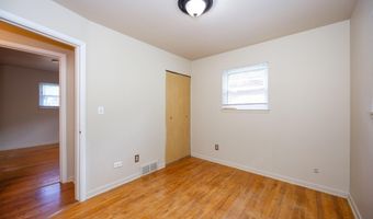 1031 N Maple Rd, Ann Arbor, MI 48103