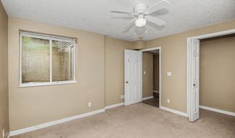 4105 Harris St, Ames, IA 50014
