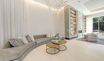 1201 N ROYAL St 214, Alexandria, VA 22314