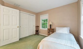 55 Dunlap Dr, Bedford, NH 03110